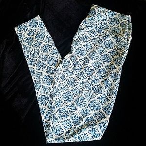 LLR OS Leggings - Scalloped pattern with Greenery